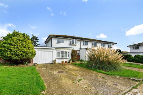 4 bedroom end of terrace house for sale - Pinewood Close, Seaford