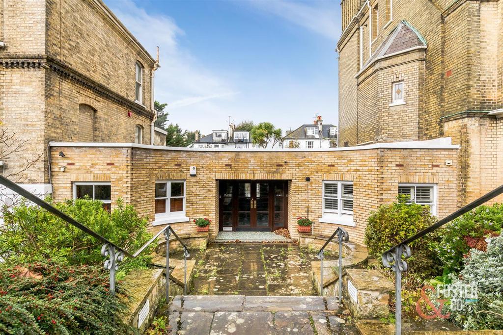Eaton Garden Mansions, Flat 1-21.JPG