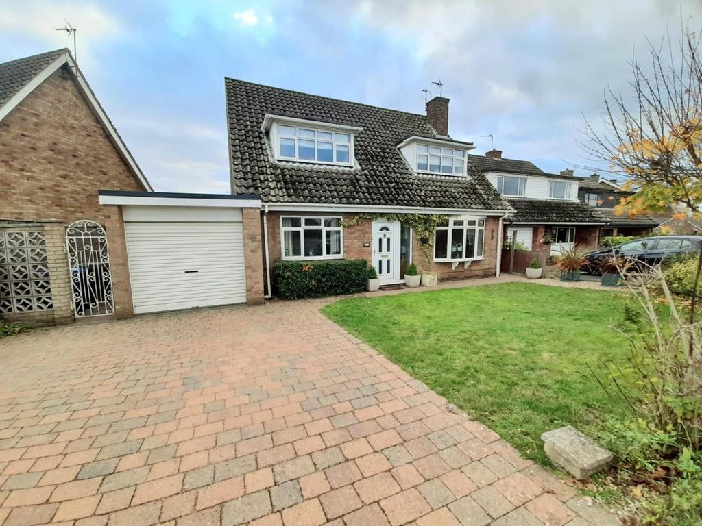 Cavendish Drive, Lea, Gainsborough 3 bed detached house £240,000