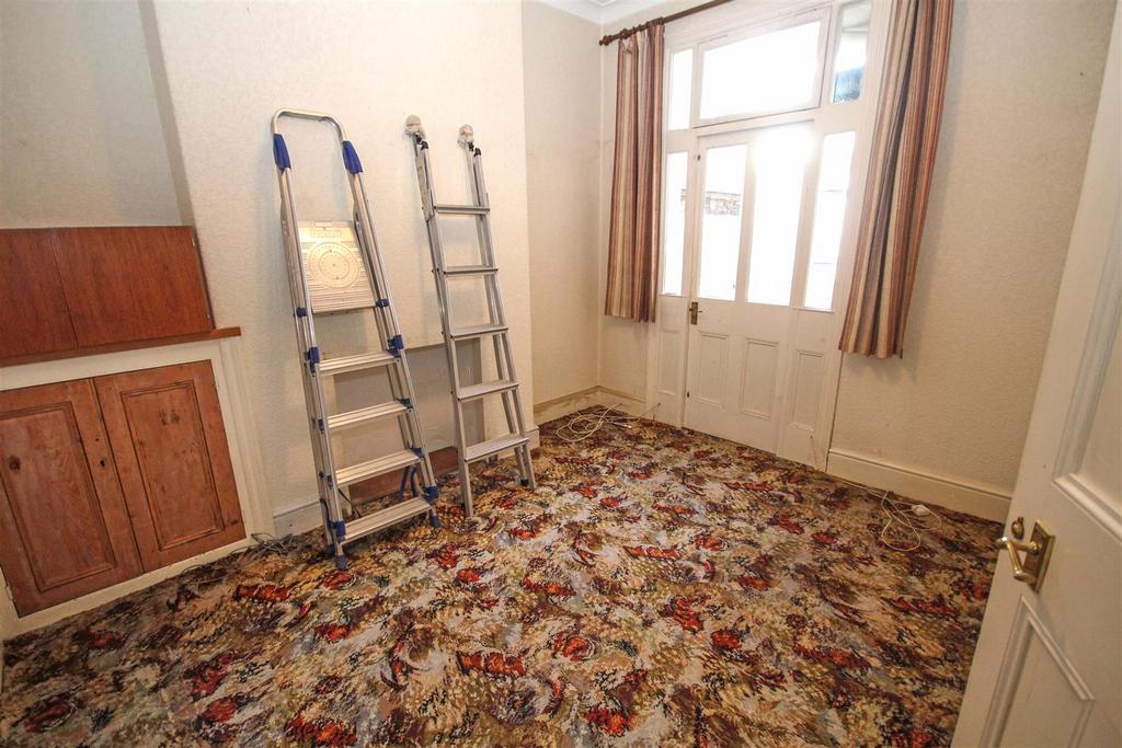 Family room.jpg