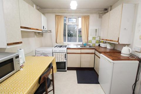 3 bedroom semi-detached house for sale - Sycamore Avenue, Bletchley, Milton Keynes
