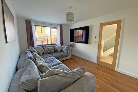 3 bedroom end of terrace house for sale - Elmgrove Estate, Hardwicke, Gloucester