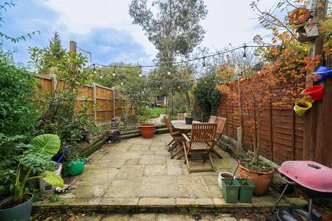 22 Waterloo Road, Leighton Buzzard, LU7 2NS