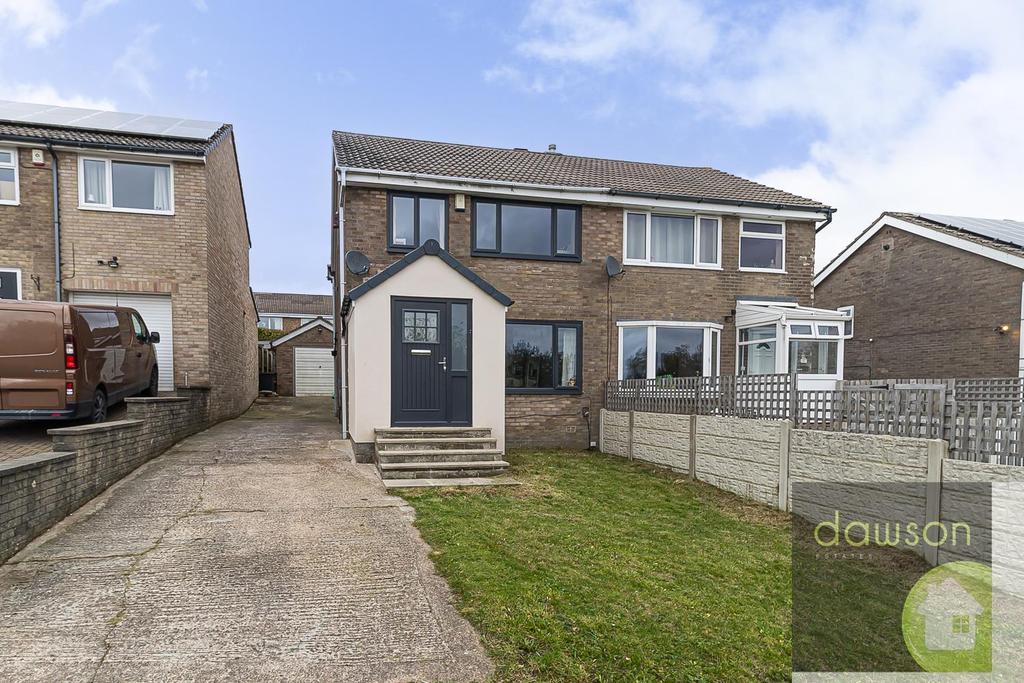 Heathmoor Park Road, Illingworth, Halifax 3 bed semidetached house £