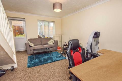 2 bedroom terraced house for sale - 47 Whitley Mead, Stoke Gifford, Bristol, BS34 8XT