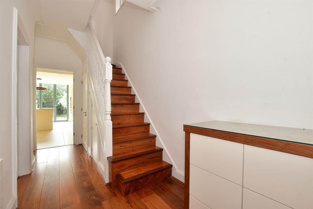 Buckingham Road, Wanstead 4 bed semidetached house for sale £1,150,000