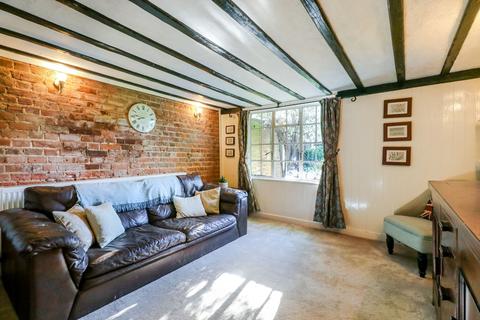3 bedroom cottage for sale - Gentleman's Row, Enfield, EN2