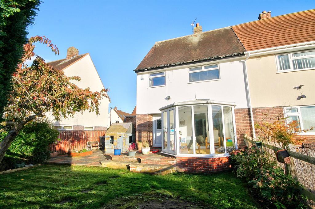 The Oval, Ouston, Chester Le Street, DH2 3 bed semidetached house £