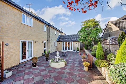 4 bedroom detached house for sale - Pheasant Way, Cirencester