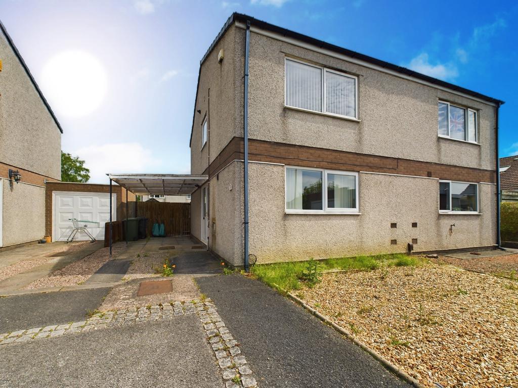 Lansdowne Crescent, Carlisle, CA3 2 bed semidetached house £150,000