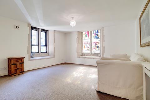 2 bedroom flat to rent, St Stephens Court,St Stephens Road, W13