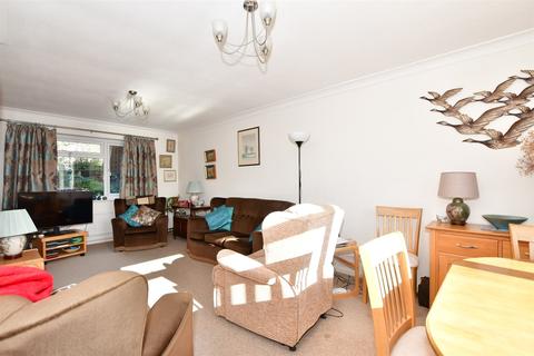 13 Bryant Close, Nettlestead, Maidstone, ME18 5EX