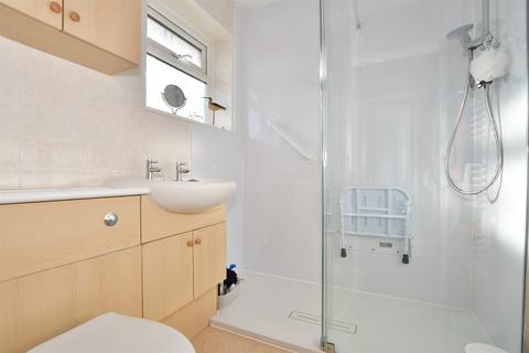 13 Bryant Close, Nettlestead, Maidstone, ME18 5EX