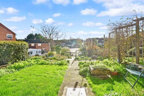 13 Bryant Close, Nettlestead, Maidstone, ME18 5EX