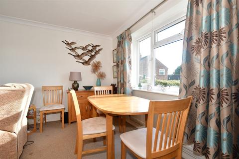 13 Bryant Close, Nettlestead, Maidstone, ME18 5EX
