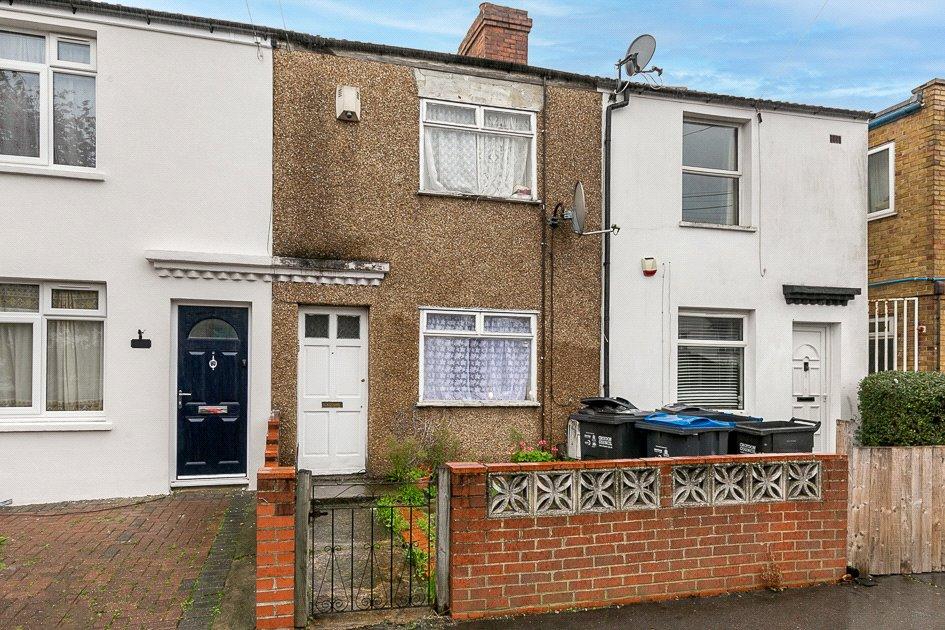 Parchmore Road, THORNTON HEATH, Surrey, CR7 2 bed terraced house for