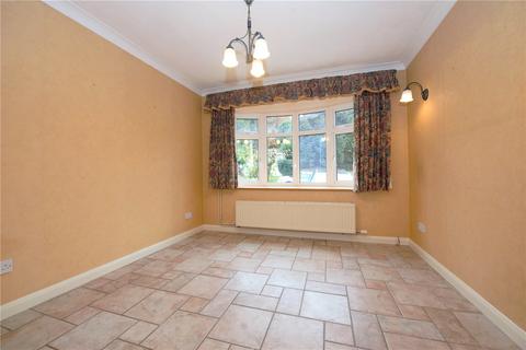 4 bedroom link detached house to rent, River Close, East Farleigh, ME15