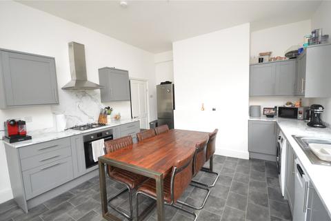 3 bedroom terraced house for sale, Pepper Road, Leeds