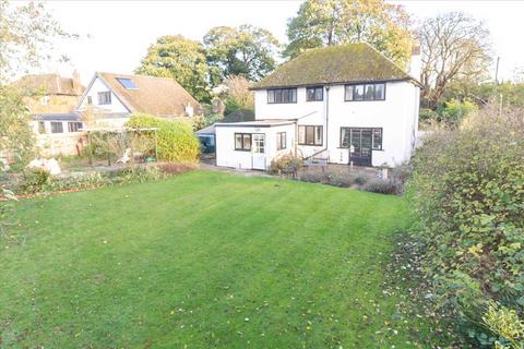 4 bedroom detached house to rent, New Road, Geddington, Geddington