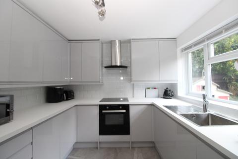 2 Wenlock Close, Crawley, RH11 8NH