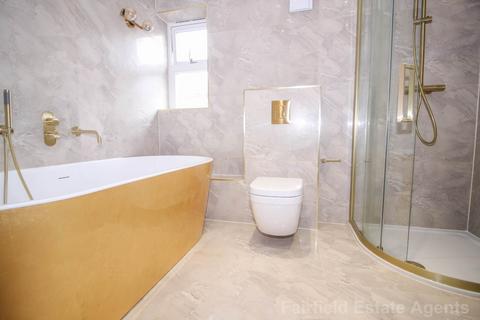 4 bedroom semi-detached house to rent, Watford Heath, Oxhey
