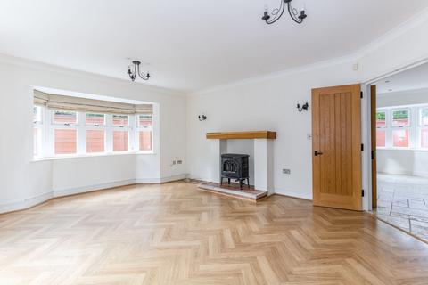 4 bedroom property to rent, Watford Heath, Watford, WD19