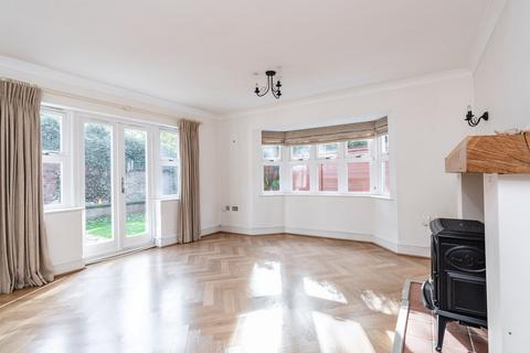 4 bedroom property to rent, Watford Heath, Watford, WD19