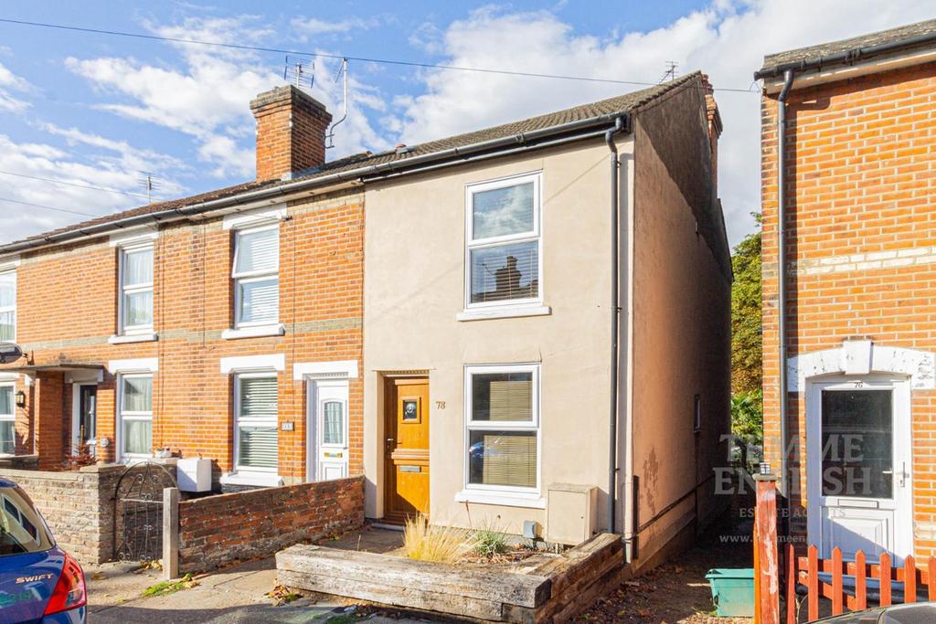 Pownall Crescent, Colchester, CO2 2 bed semidetached house £260,000