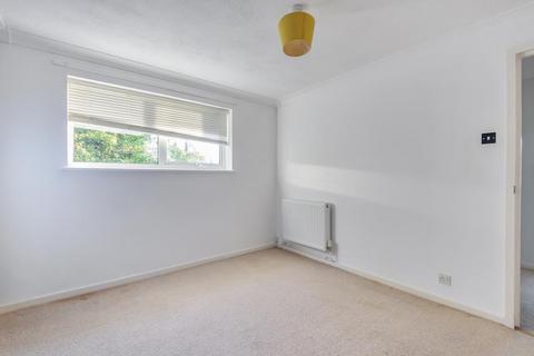 2 bedroom maisonette to rent, Park Place,  Amersham,  HP6