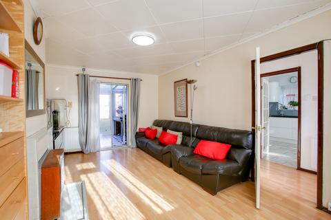 66 Ringway, Southall, UB2 5ST