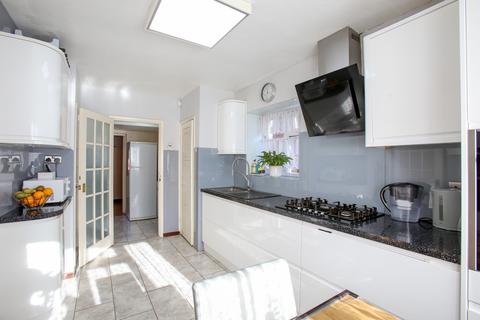 66 Ringway, Southall, UB2 5ST