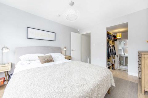 1 bedroom flat for sale, Kingswood Road, Brixton, London, SW2
