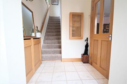 72 Amersham Road, Romford, RM3 9JB