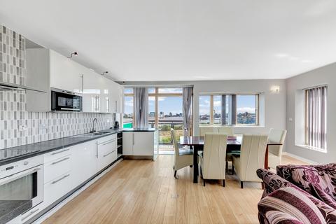 3 bedroom apartment to rent - Faraday Lodge, Greenwich Millennium Village, Greenwich SE10
