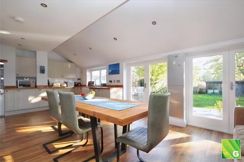 4 bedroom semi-detached house for sale, College Road, Ringwood, Hampshire, BH24