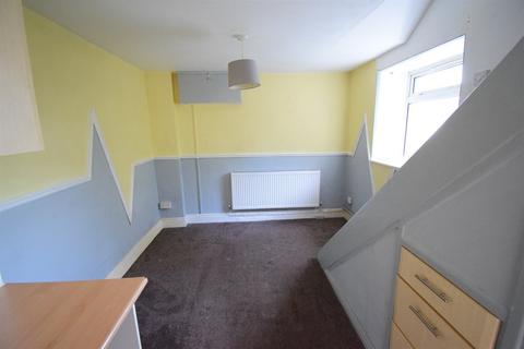 1 bedroom end of terrace house to rent, Atlanta Buildings, Caerphilly Road, Caerphilly