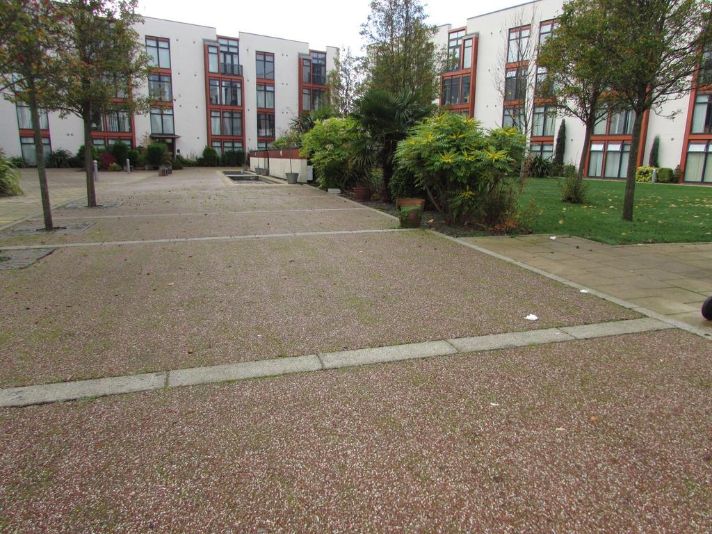 Photograph 4