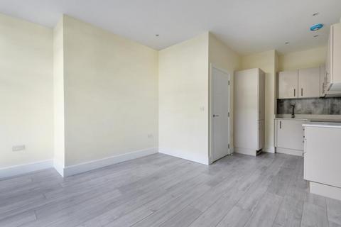 1 bedroom flat for sale - Apartment 1,  Anne Boleyn House,  Ewell Road,  Cheam,  Sutton,  SM3