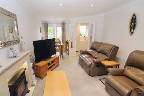 1 bedroom flat for sale - Browning Court, Fenham Court, Newcastle upon Tyne, Tyne and Wear, NE4 9DR