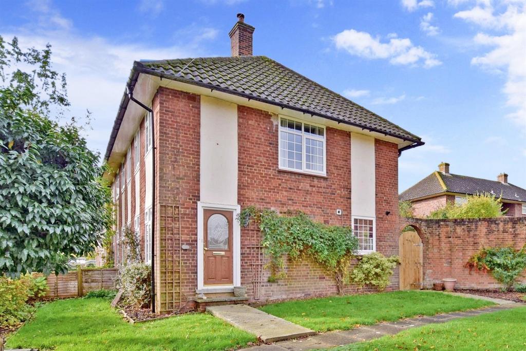 Lodge Oak Lane, Tonbridge, Kent 3 bed semidetached house for sale £