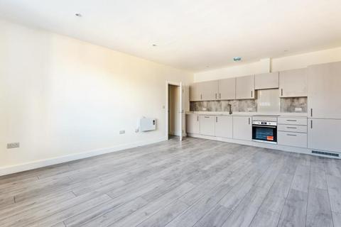 2 bedroom flat for sale, Apartment 10,   Anne Boleyn House,  Ewell Road,  Cheam,  Sutton,  SM3