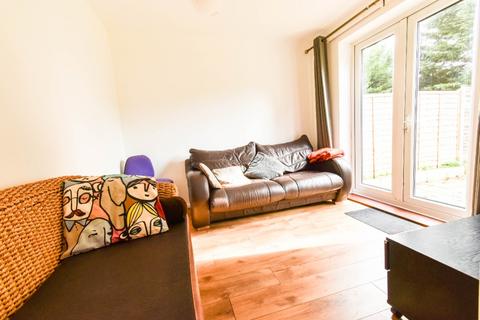 5 bedroom terraced house to rent, Enfield Road, Norwich, NR5