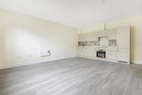 2 bedroom flat for sale, Apartment 2,  Anne Boleyn House,  Ewell Road,  Cheam,  Sutton,  SM3