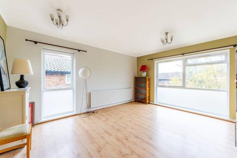 3 bedroom flat for sale - Westminster Court, Cheam, Sutton, SM3