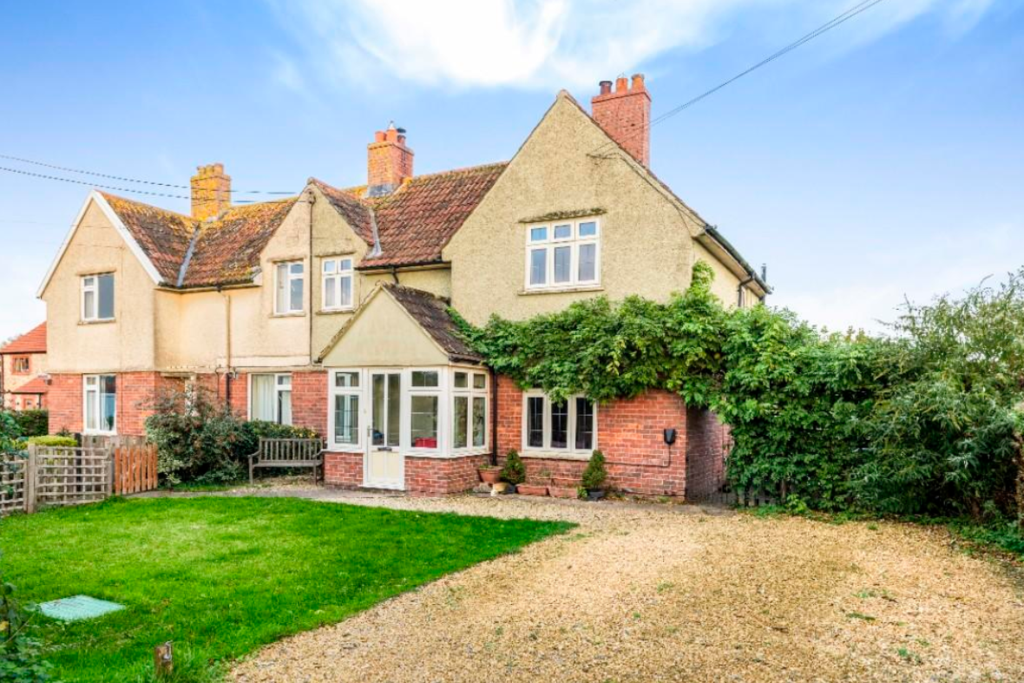 North Brewham BA10 3 bed semidetached house £375,000