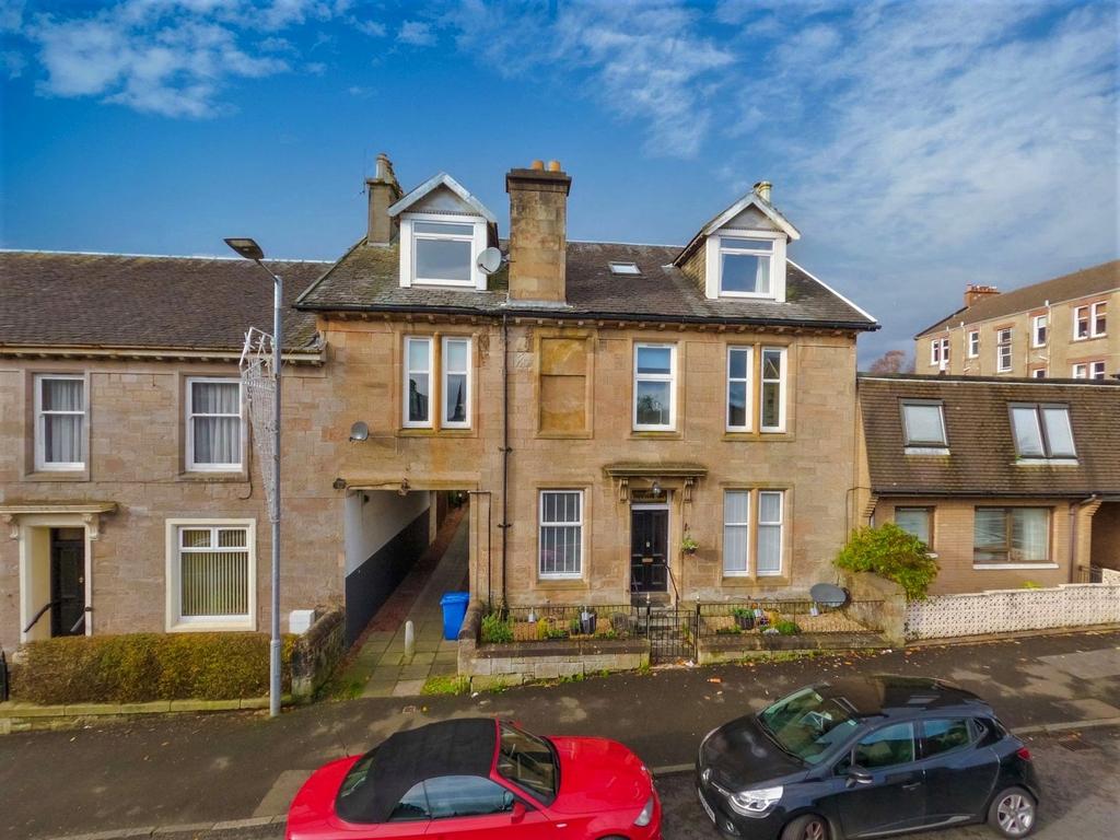 Sinclair Street, Helensburgh, Argyll and Bute, G84 8TR 3 bed apartment for sale £132,000