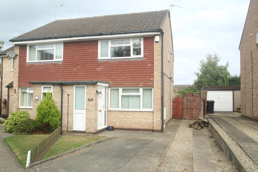 DENTDALE DRIVE, KNARESBOROUGH, HG5 0BE 2 bed semidetached house £850
