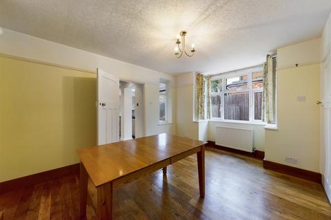 3 bedroom semi-detached house to rent - Cromwell Road, High Wycombe, HP13 7AN