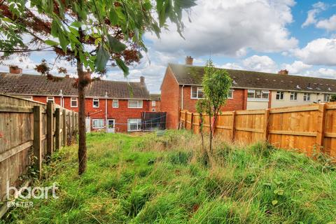 3 bedroom end of terrace house for sale - Elaine Close, Exeter