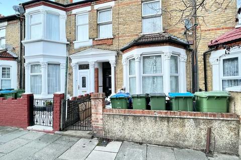 51a Ceres Road, London, SE18 1HR